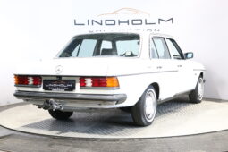 Mercedes-Benz 200-300 (W123) 230 full