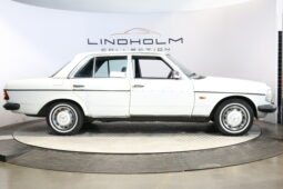 Mercedes-Benz 200-300 (W123) 230 full