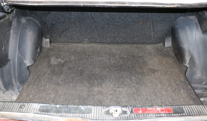 Mercedes-Benz 200-300 (W123) 230 full