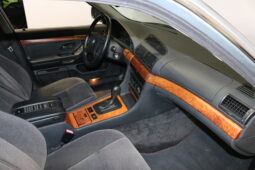 BMW 7-serie E32 728i Steptronic full