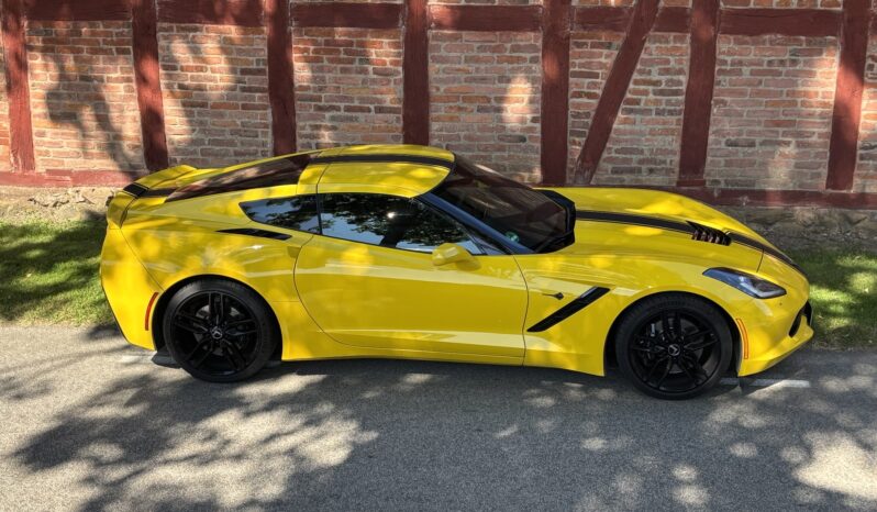 Chevrolet Corvette Stingray full