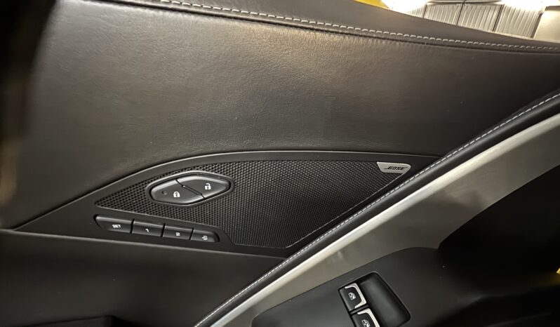 Chevrolet Corvette Stingray full