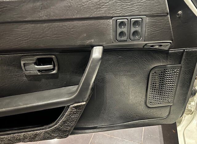 Porsche 944 Targa full