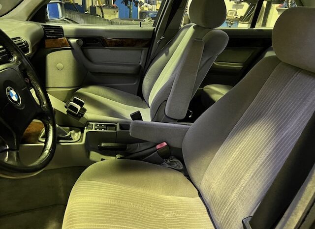 BMW 5-serie E34 520 i Sedan full
