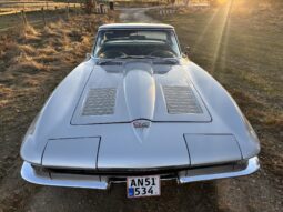 Chevrolet Corvette Sting Ray full