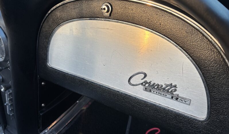 Chevrolet Corvette Sting Ray full