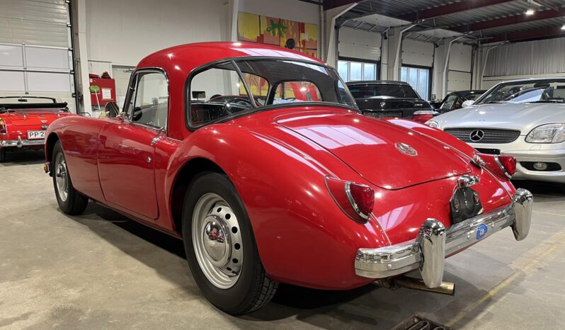 MG MGA coupe full