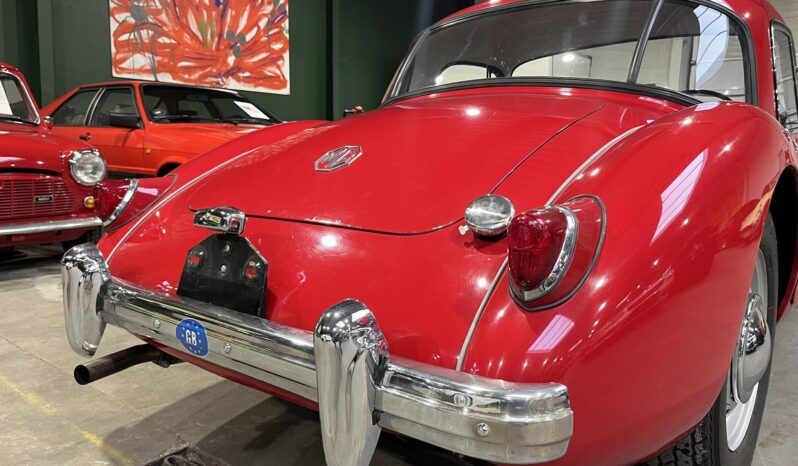 MG MGA coupe full