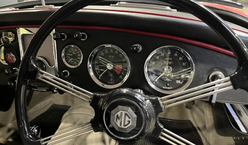 MG MGA coupe full