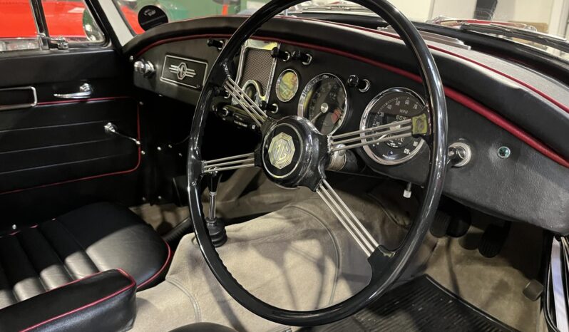 MG MGA coupe full