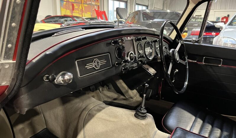 MG MGA coupe full