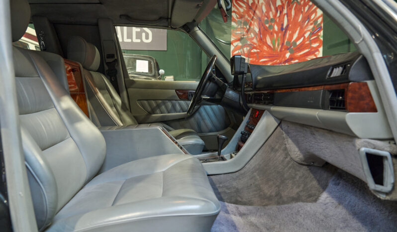 Mercedes-Benz S-Klasse (W126) 560 SEL V8 TRASCO 1000 SEL – NY SKARP PRIS…. full