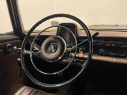 Mercedes-Benz 190-230 (W110) 190 C 2,0 4d full