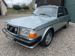 Volvo 200-Serie 240 2,3 GL full