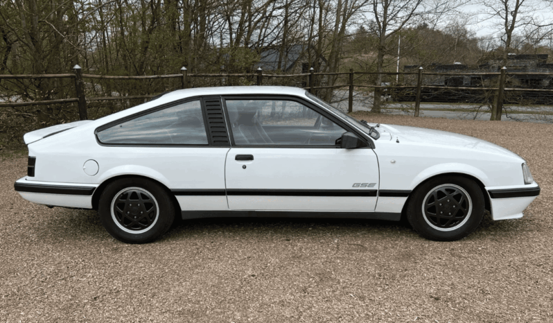 Opel Monza 3,0I Coupe full