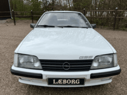 Opel Monza 3,0I Coupe full