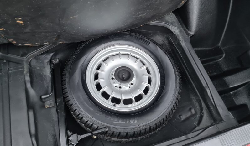 Mercedes-Benz 200-300 (W123) 230E full