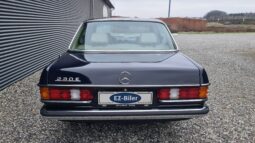 Mercedes-Benz 200-300 (W123) 230E full