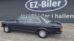 Mercedes-Benz 200-300 (W123) 230E full