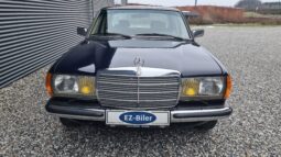 Mercedes-Benz 200-300 (W123) 230E full