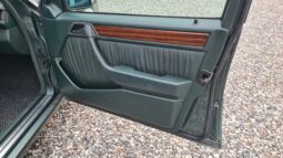 Mercedes-Benz E-Klasse (W124) 320 E full