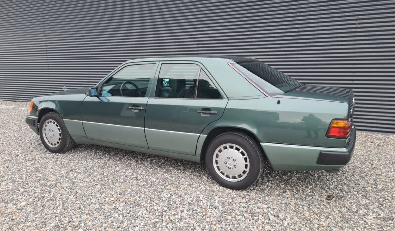Mercedes-Benz E-Klasse (W124) 320 E full