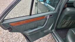 Mercedes-Benz E-Klasse (W124) 320 E full