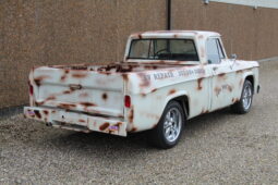 Dodge D100 Pick Up full