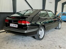 Saab 900 SE Coupé V6 full