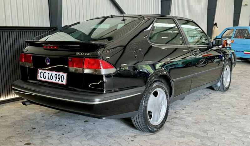 Saab 900 SE Coupé V6 full