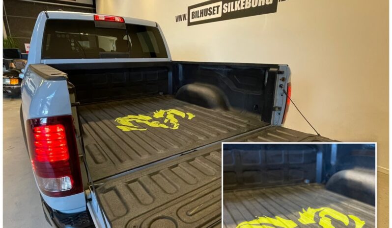 Dodge D100 RAM 1500 5,7 V8 Rebel Crew Cab aut. 4×4 4d full