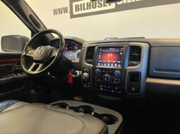 Dodge D100 RAM 1500 5,7 V8 Rebel Crew Cab aut. 4×4 4d full