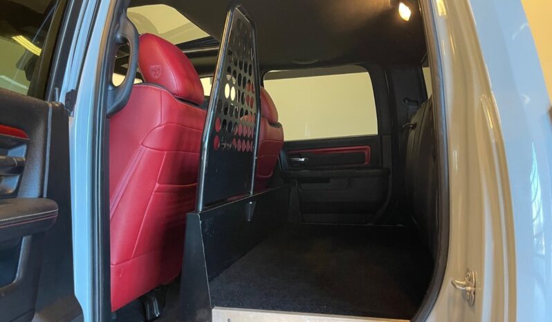 Dodge D100 RAM 1500 5,7 V8 Rebel Crew Cab aut. 4×4 4d full