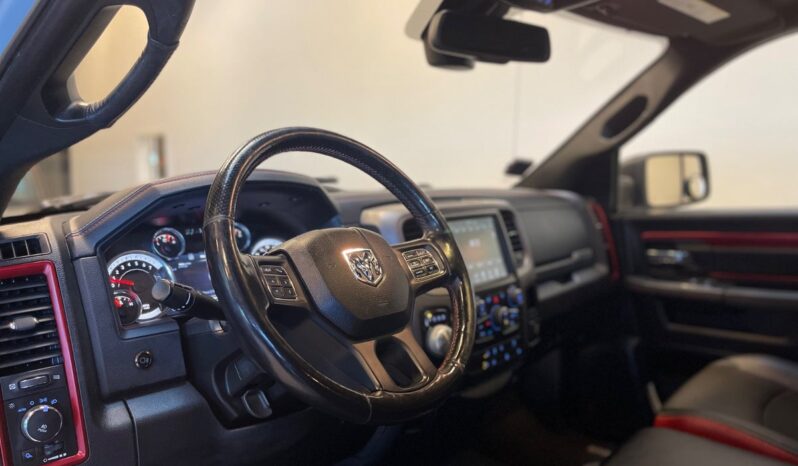 Dodge D100 RAM 1500 5,7 V8 Rebel Crew Cab aut. 4×4 4d full