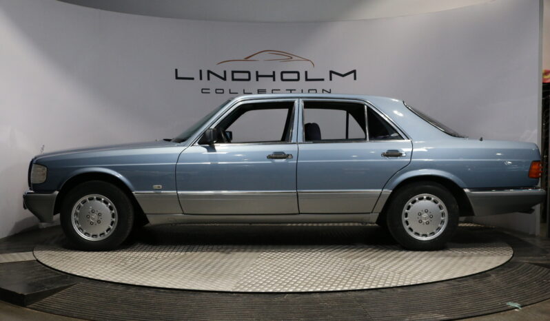 Mercedes-Benz S-Klasse (W126) 300 SE full