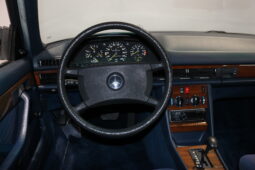 Mercedes-Benz S-Klasse (W126) 300 SE full