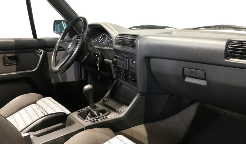 BMW 3-serie E30 320i Cabriolet full