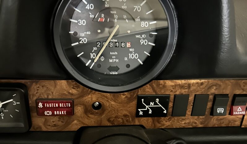 VW Bobbel 1303 Cabriolet Trible White full