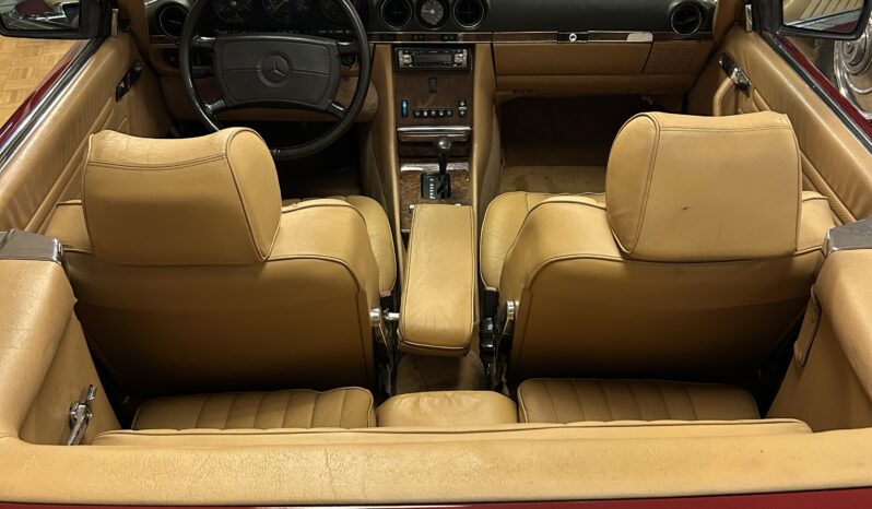 Mercedes-Benz SL-Klasse (R107) SL 560 full