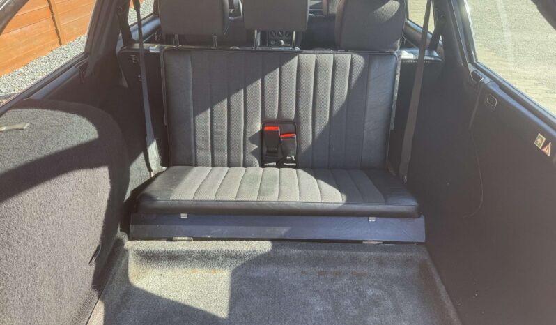 Mercedes-Benz 200-300 (W123) 230 full