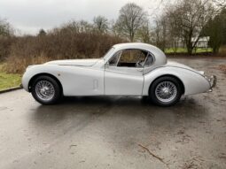 Jaguar XK 120 FHC full