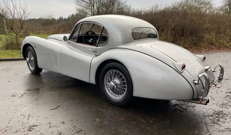 Jaguar XK 120 FHC full