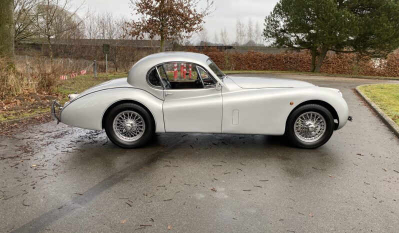 Jaguar XK 120 FHC full