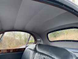 Jaguar XK 120 FHC full