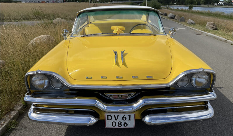 Dodge Challenger Hardtop Sport Coupé full