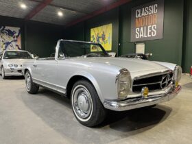 Mercedes-Benz SL (W113) 230 SL Pagode Roadster