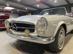 Mercedes-Benz SL (W113) 230 SL Pagode Roadster full
