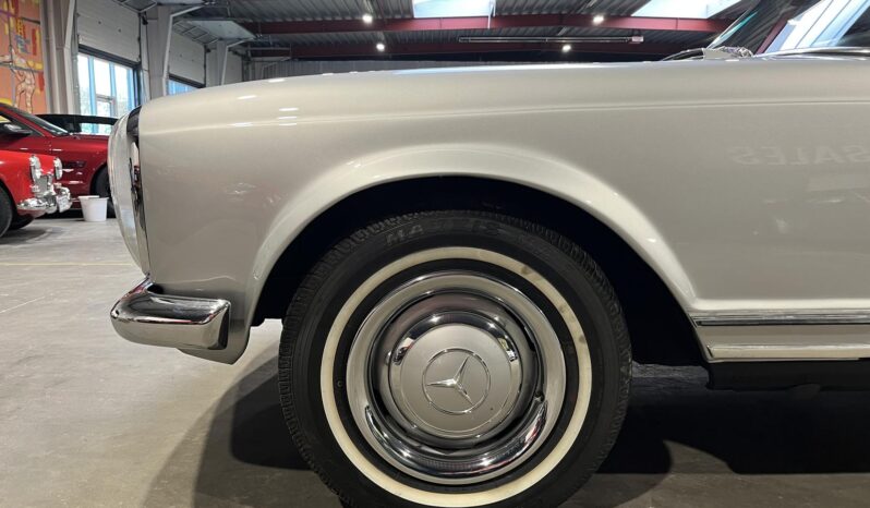 Mercedes-Benz SL (W113) 230 SL Pagode Roadster full