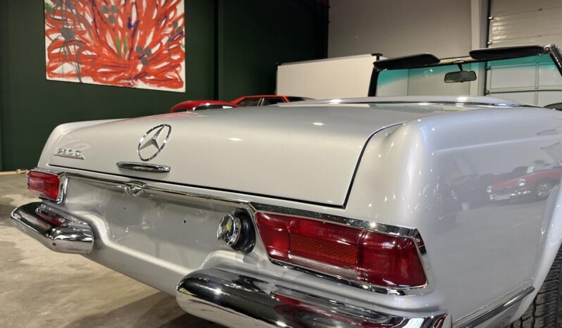 Mercedes-Benz SL (W113) 230 SL Pagode Roadster full