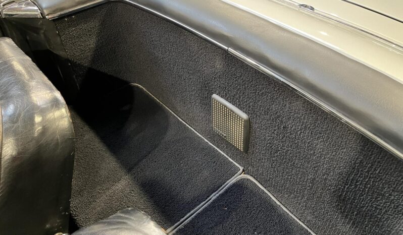 Mercedes-Benz SL (W113) 230 SL Pagode Roadster full